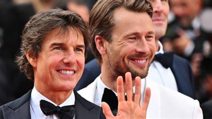Glen Powell Claims Tom Cruise Pranked Him by Pretending to Lose Control of Helicopter