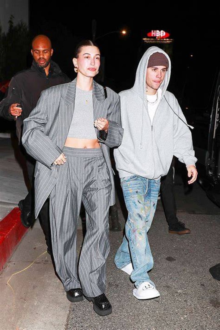 Hailey Bieber Rocks Pinstriped Suit & Crop Top As Justin Rocks Jeans – Hollywood Life