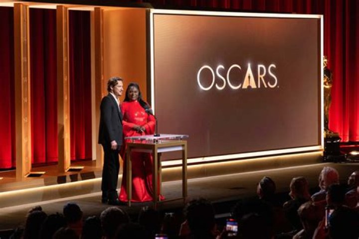 Halle Berry, 54, Makes Red Carpet Debut With New BF Van Hunt At The Oscars — Pics