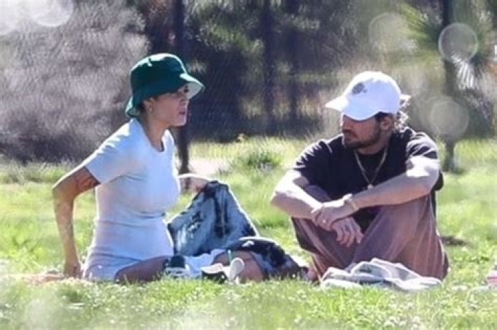 Halsey Cradles Her Baby Bump During Date With BF Alev Aydin In First Pic Together Since Pregnancy News