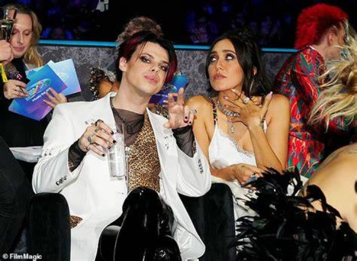 Halsey Twerks & Kisses BF Yungblud In Sexy Instagram Posts
