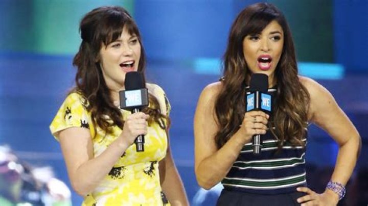 Hannah Simone Reveals How ‘New Girl’ Prepared Her For Her New Show & More