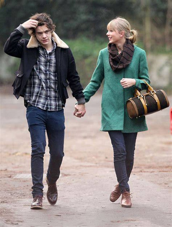 Harry Styles, Joe Alwyn & More – Hollywood Life
