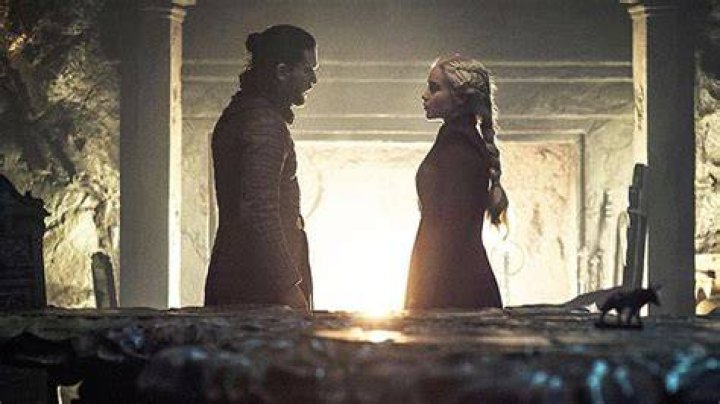 He’ll Kill Daenerys To Save Sansa – Hollywood Life