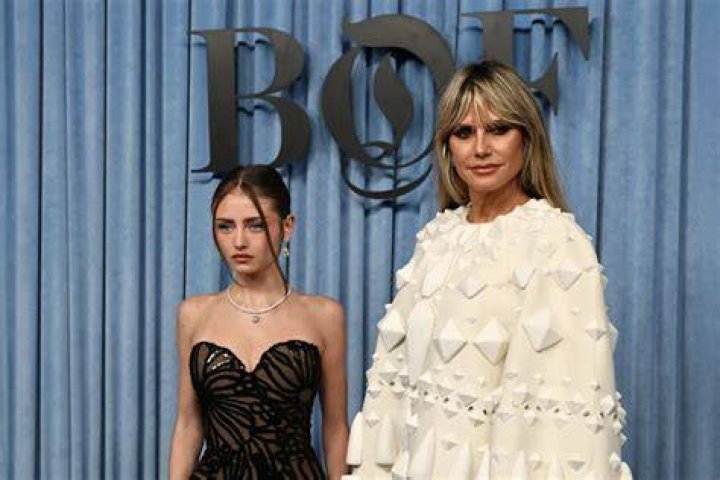 Heidi Klum’s Daughter Leni, 16, Looks So Grown Up & Just Like Her Mom While Driving In New Photo
