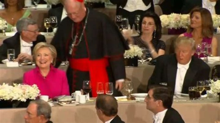 Hillary Clinton & Donald Trump Awkward Dinner — PICS