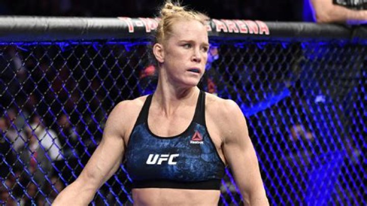 Holly Holm, MMA Fighter, Pics – Hollywood Life