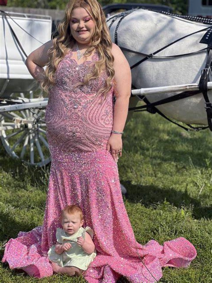 Honey Boo Boo Wears Pink Dress To Prom With Boyfriend – Hollywood Life