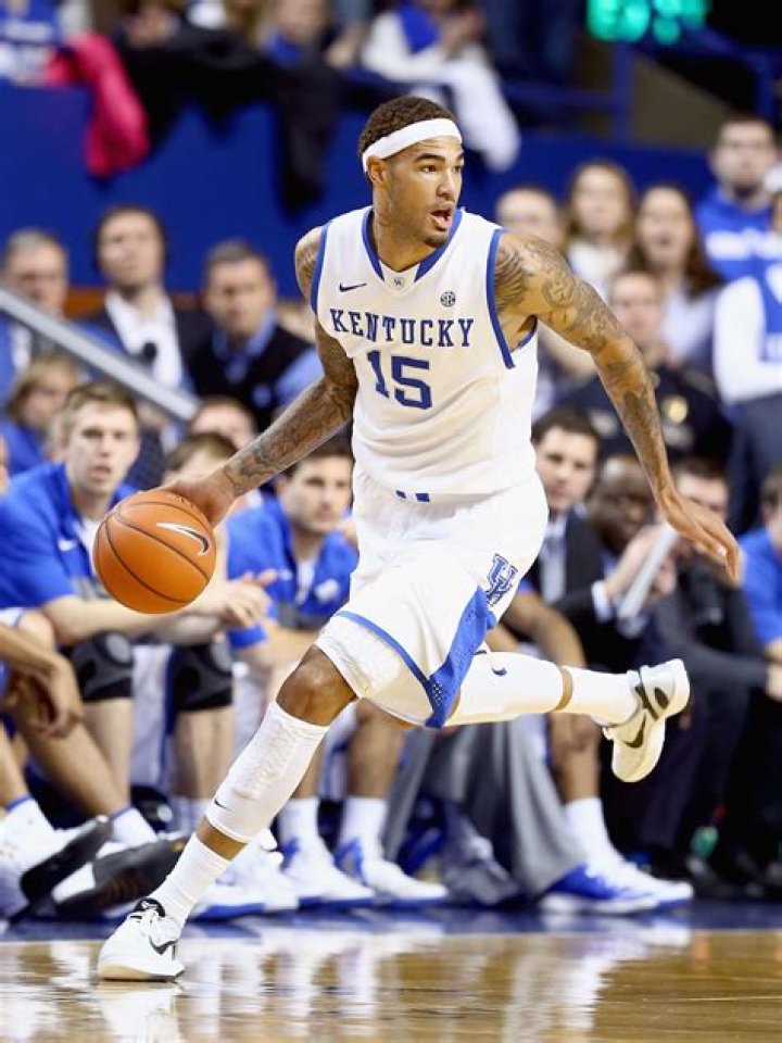 Hottest College Basketball Players — 10 Players To Watch For In March Madness – Hollywood Life
