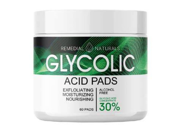 Hottest Glycolic Acid Pads of 2024 – Hollywood Life Reviews – Hollywood Life