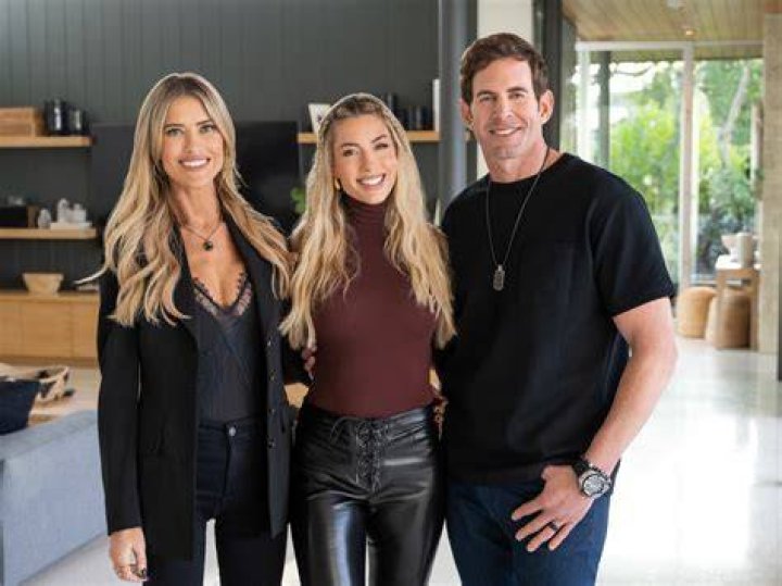 How Christina El Moussa Got Her Amazing, Flat Abs After 2 Kids – Her Fav Workout