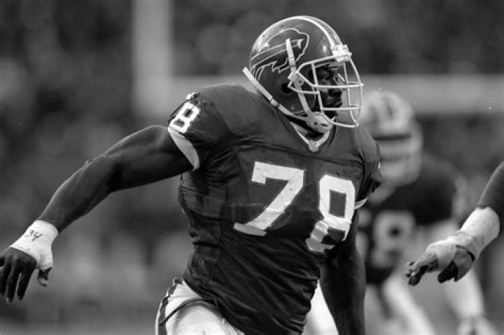 How He Overcame His Problems To Become An NFL Star – Hollywood Life