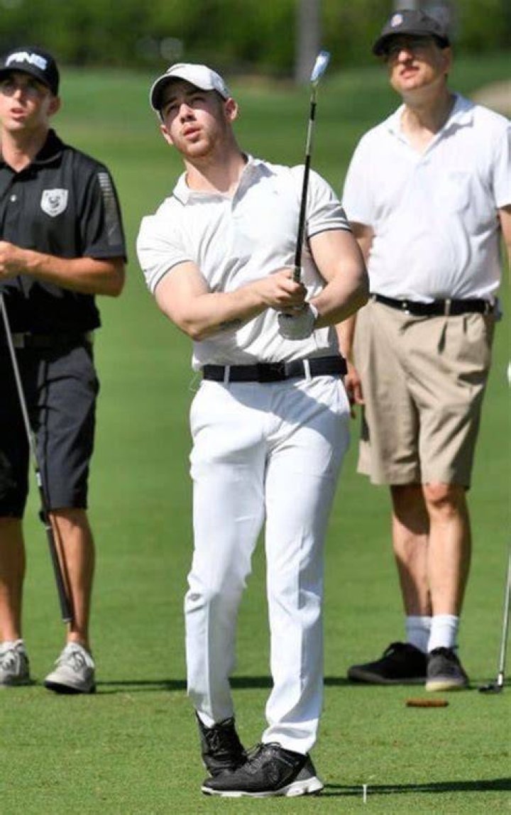 Hunks of Golf