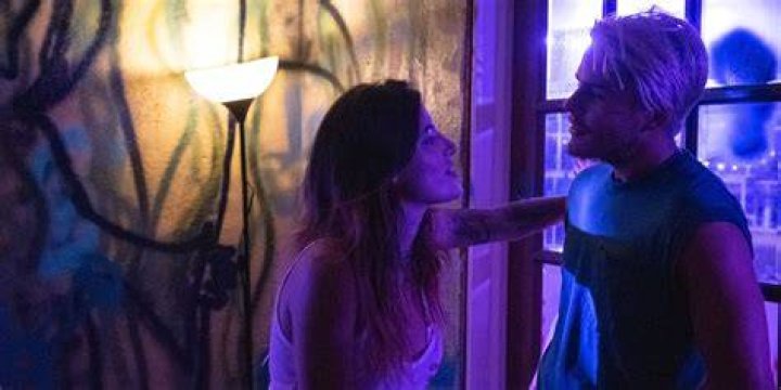 ‘Infamous’ Clip: Bella Thorne & Jake Manley’s Arielle & Dean Fall In Love — Watch