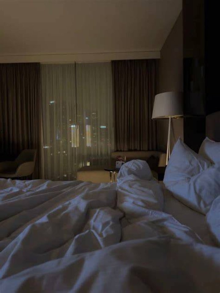 Inside Their Late Night Hotel Rendezvous — Report – Hollywood Life