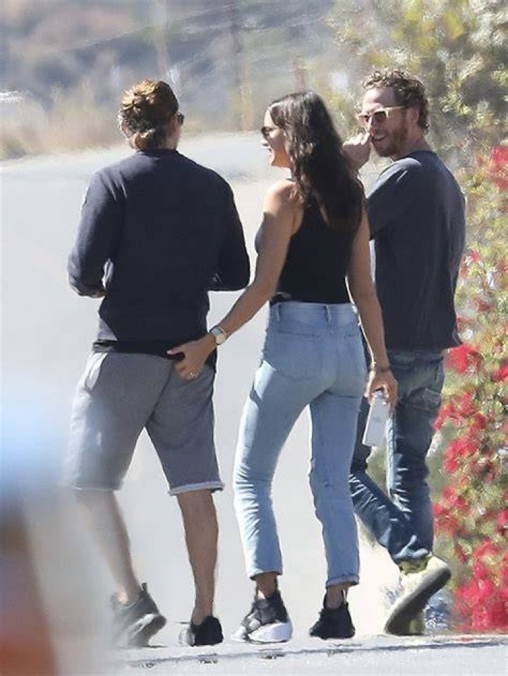 Irina Shayk Grabs Bradley Cooper’s Butt For No Apparent Reason & It’s Adorable AF