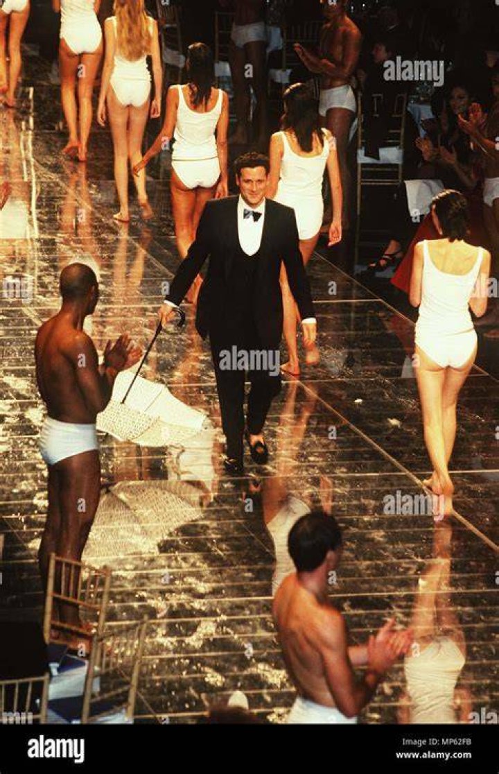 Isaac Mizrahi – Hollywood Life