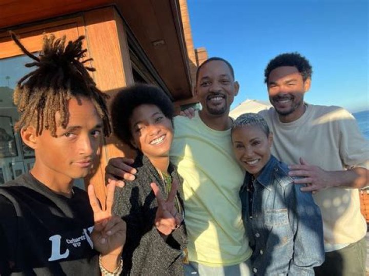 Jada Pinkett Smith’s Kids Willow & Jaden Join Her At Rally As They Fight For Justice For Breonna Taylor — Pic