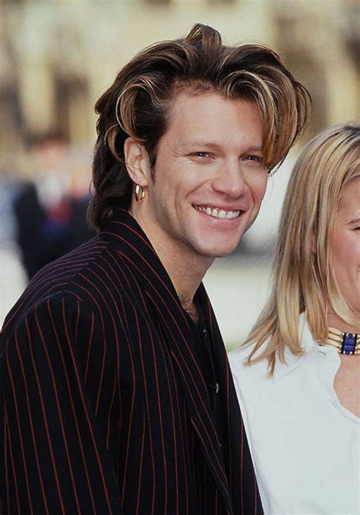 Jake Bongiovi Looks Like Dad Jon Bon Jovi In ‘Man About Town’ Shoot – Hollywood Life