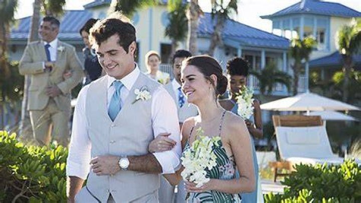 Jamie & Callie Relationship Scoop From Beau Mirchoff – Hollywood Life