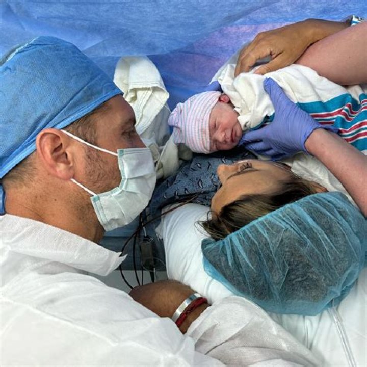 Jana Kramer Gives Birth: Singer Welcomes Son Roman With Allan Russell