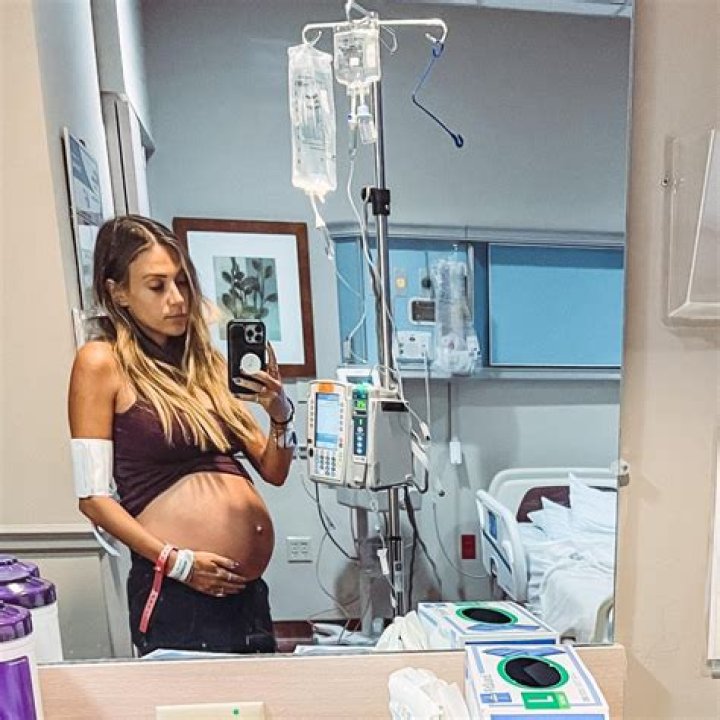 Jana Kramer Reveals She Was Hospitalized for Bacterial Infection Amidst Pregnancy