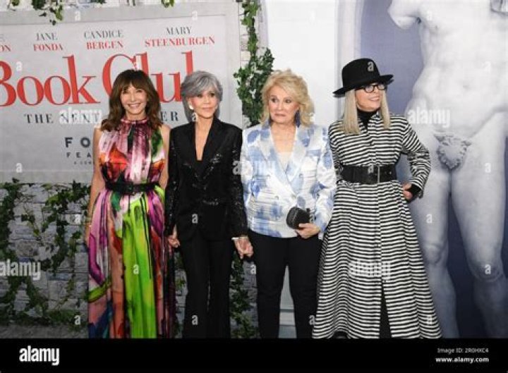 Jane Fonda Is A Blushing Bride Filming ‘Book Club 2’ With Diane Keaton, Candice Bergen & Mary Steenburgen
