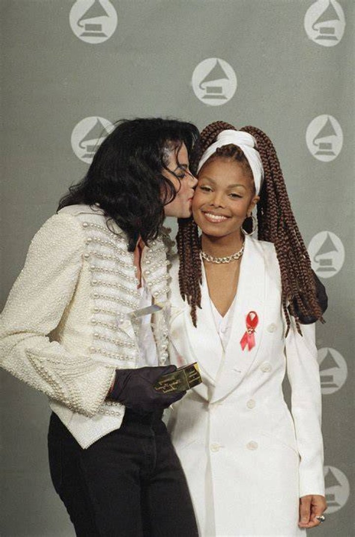 Janet Jackson’s Relationship With Michael’s Three Kids Revealed – Hollywood Life