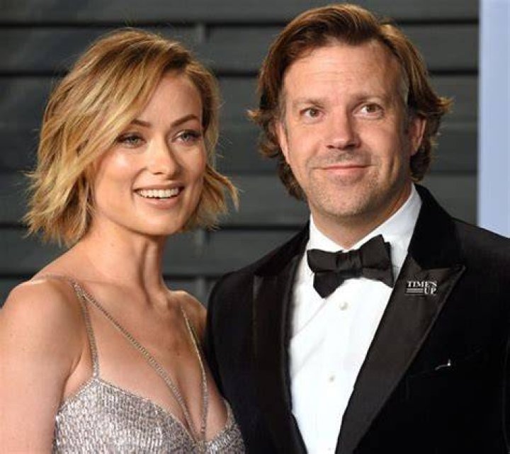 Jason Sudeikis’ Girlfriend Keely Hazell Rocks Leopard Bikini In Mexico – Hollywood Life