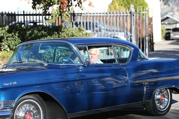 Jay Leno Reveals Face & Hand Scars, Seen Driving Cadillac: Photos – Hollywood Life