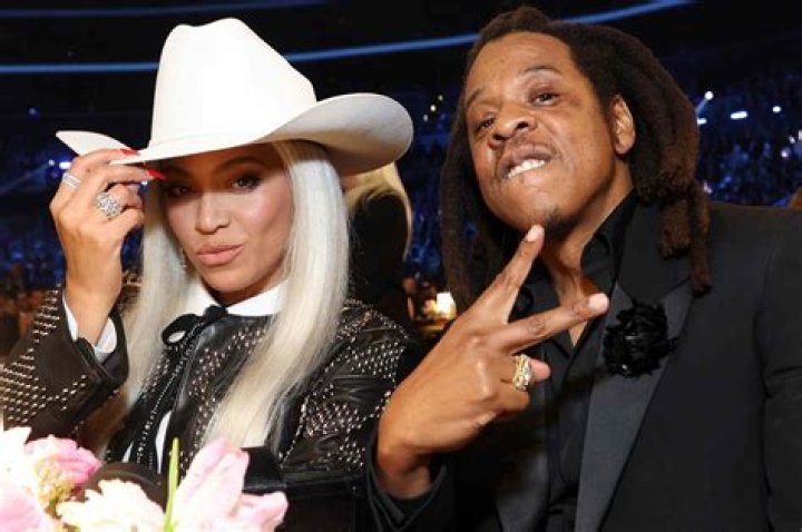 Jay Z & Beyonce — Photos Of The Couple – Hollywood Life
