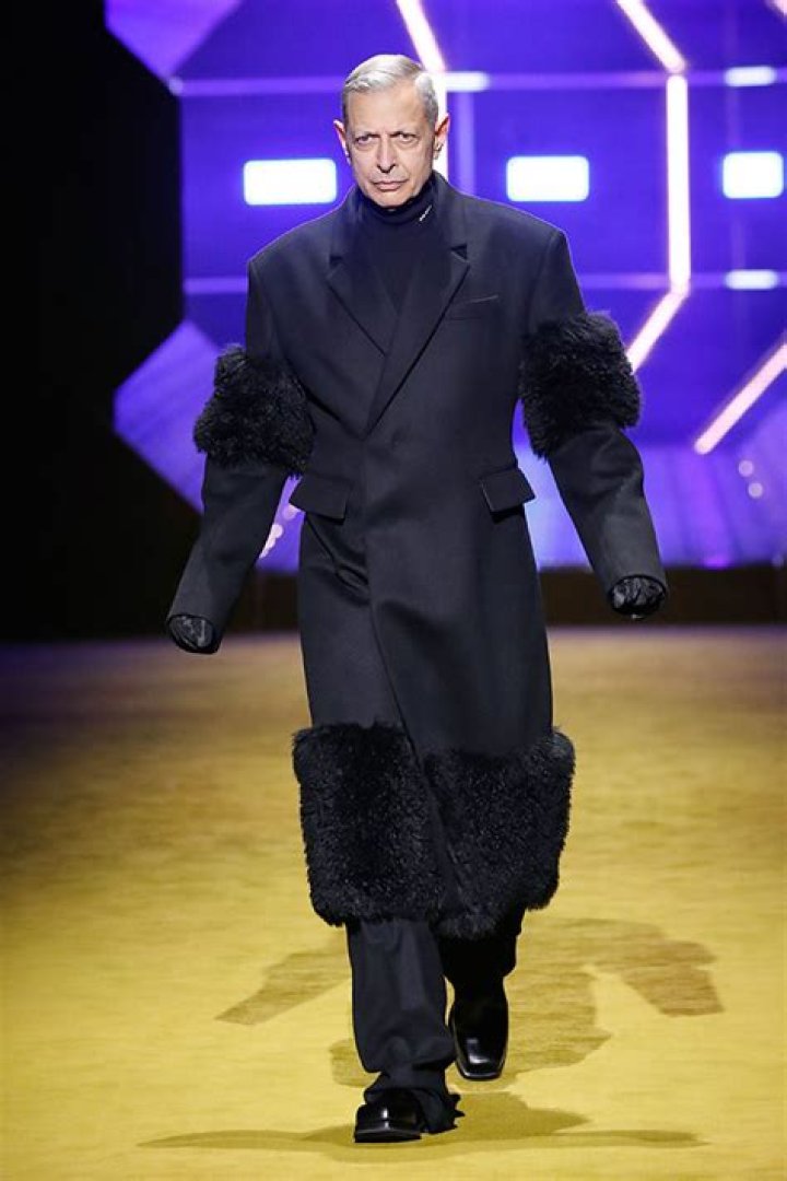 Jeff Goldblum, 69, & Kyle MacLachlan, 62, Look Sexier Than Ever Walking Prada Runway — Photos