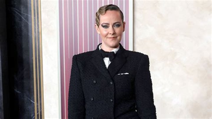 Jena Malone Reveals Jennifer Lawrence Was Absent From Elevator Scene – Hollywood Life
