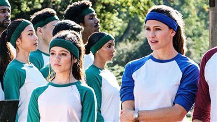 Jenna Ortega Reunites With Movie Mom Jennifer Garner In New Video – Hollywood Life