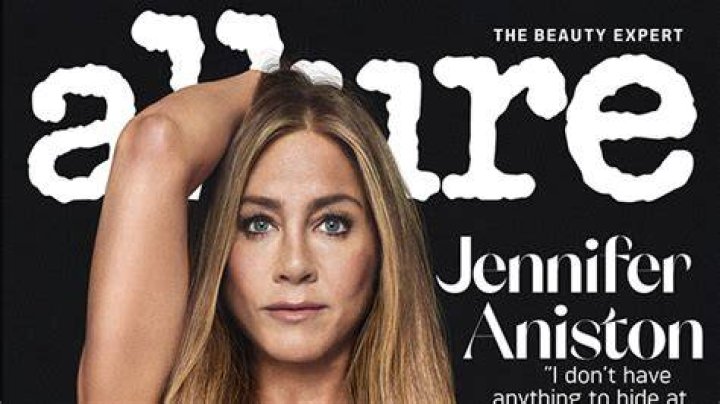 Jennifer Aniston Wears Black Bikini Top & Tiny Shorts In Photo Shoot – Hollywood Life