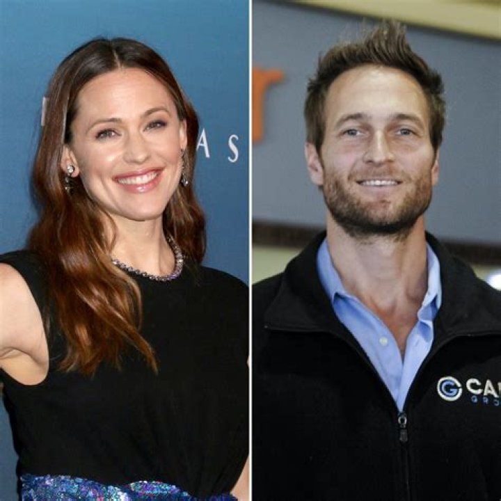 Jennifer Garner & John Miller Back Together: Report – Hollywood Life