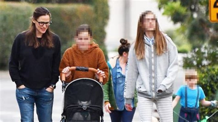 Jennifer Garner’s Daughter Violet, 14, Is Now Taller Than Jennifer On Family Walk With Pets — Pic