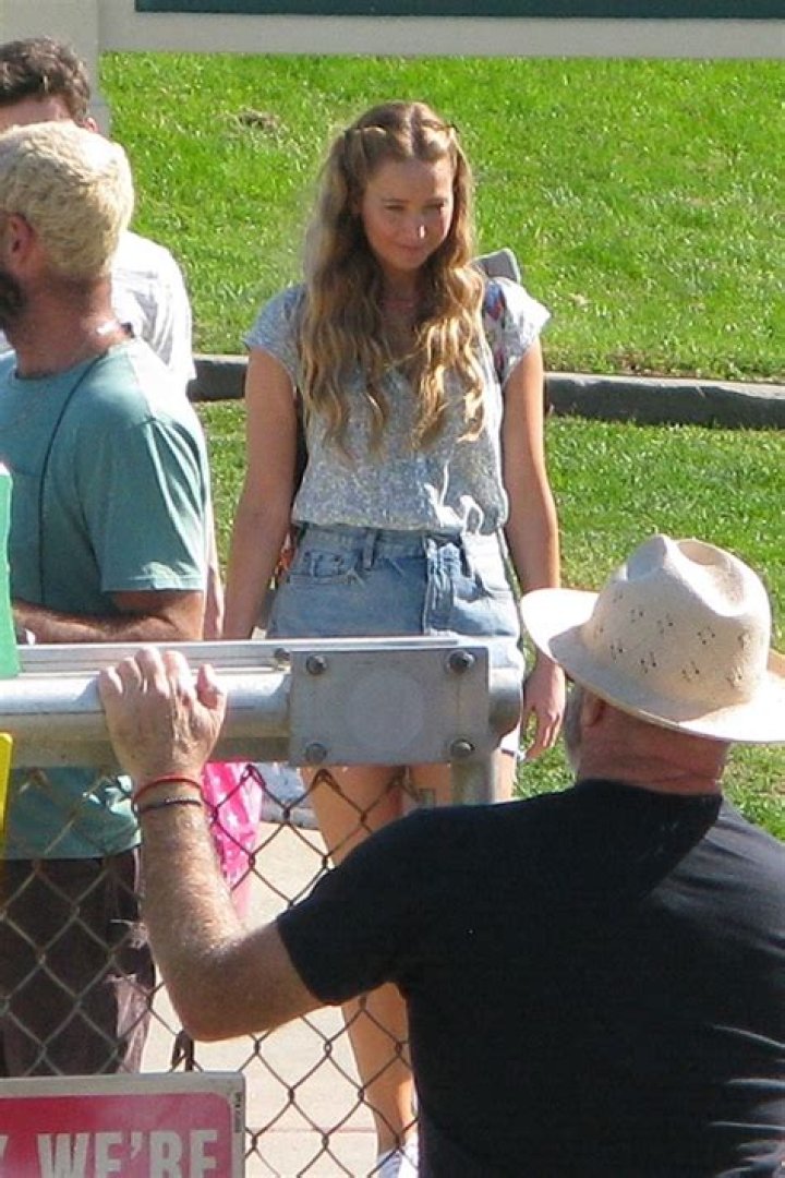 Jennifer Lawrence In Denim Mini Skirt On Set Of New Movie: Photos – Hollywood Life