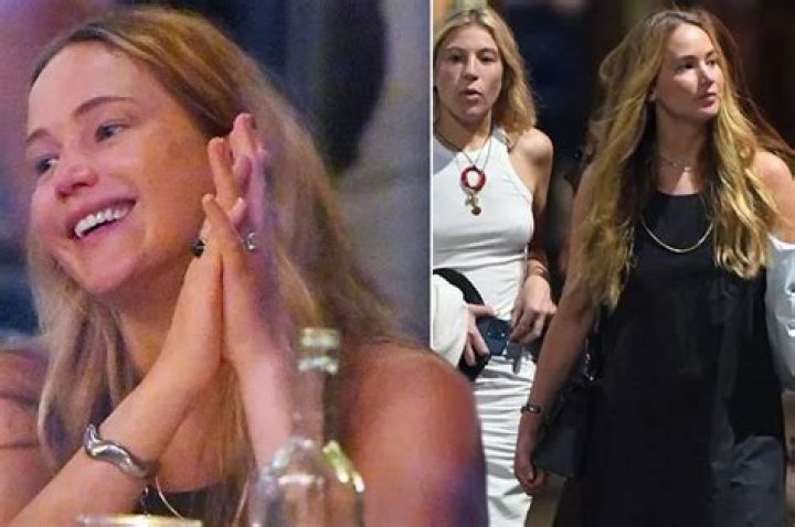 Jennifer Lawrence No Makeup In Sweatpants In NYC – Pics – Hollywood Life