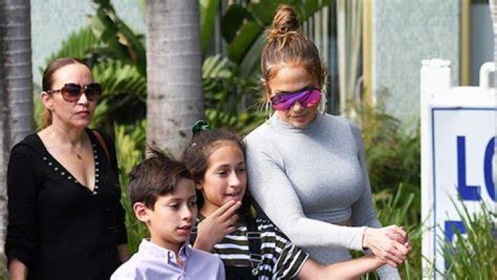 Jennifer Lopez’ 73 Questions About Kids & Ben Affleck – Hollywood Life