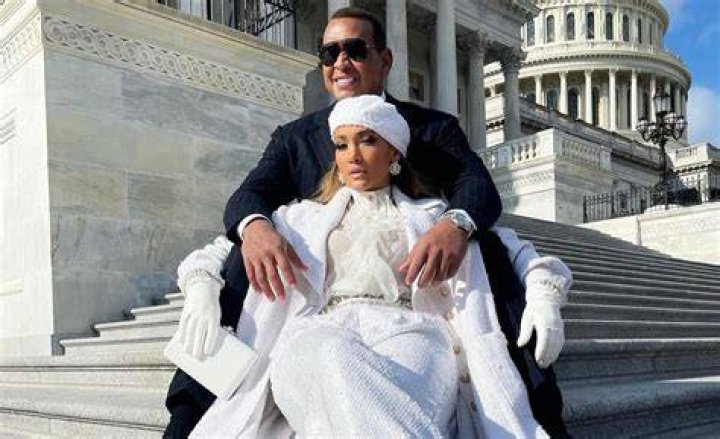 Jennifer Lopez & Alex Rodriguez Announce They Are Staying Together After Split News