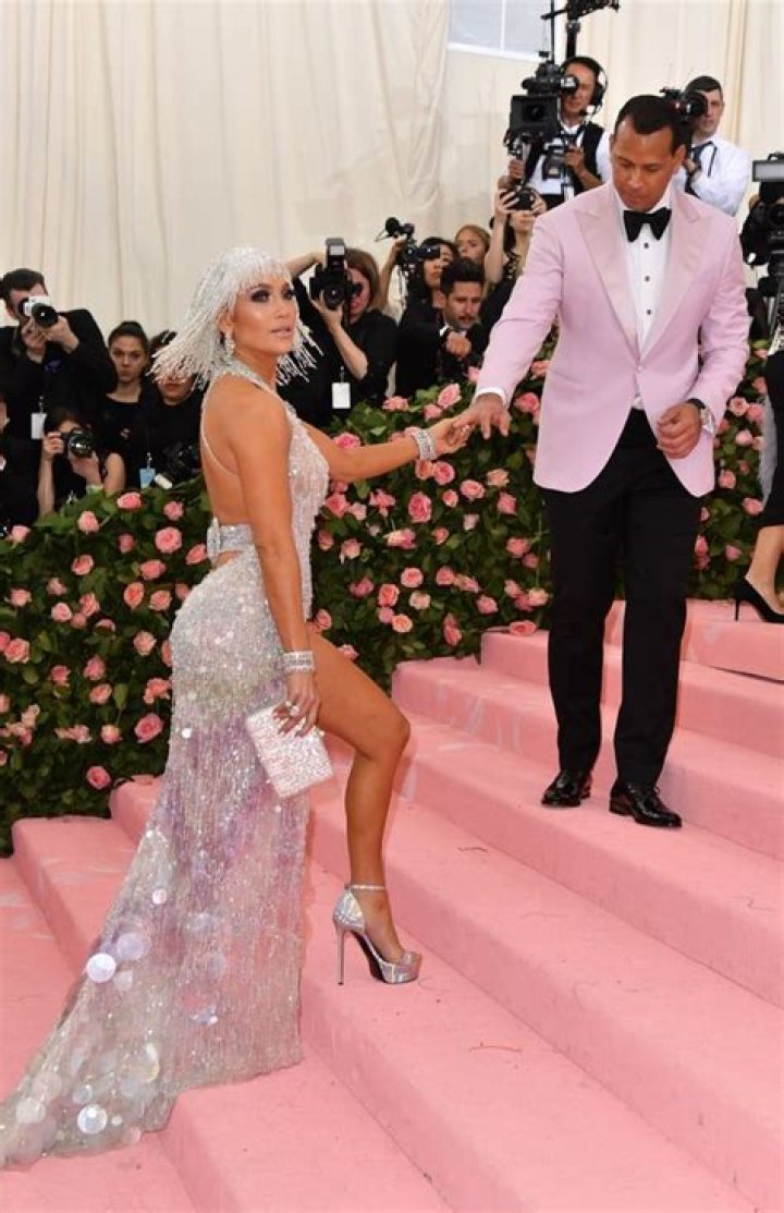 Jennifer Lopez & Alex Rodriguez At Met Gala 2019 – Matching Looks – Hollywood Life