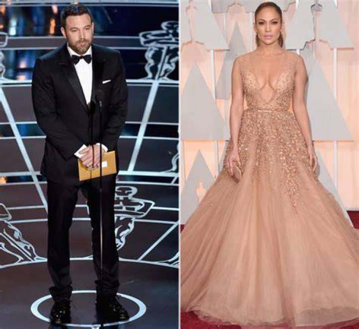 Jennifer Lopez & Ben Affleck Oscars Flirting? He Whispers In Her Ear – Hollywood Life