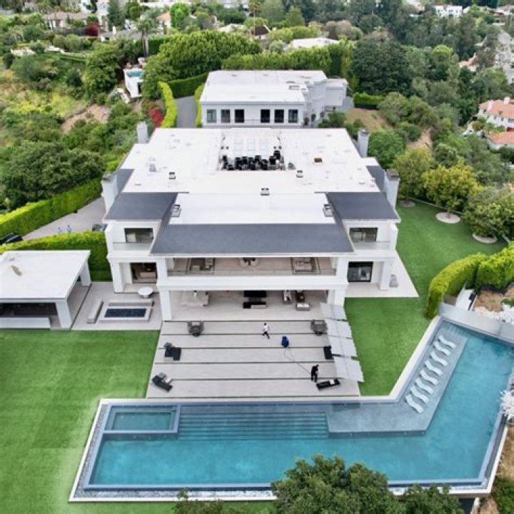 Jennifer Lopez & Ben Affleck Tour Beverly Hills Mansion As House Hunt – Hollywood Life