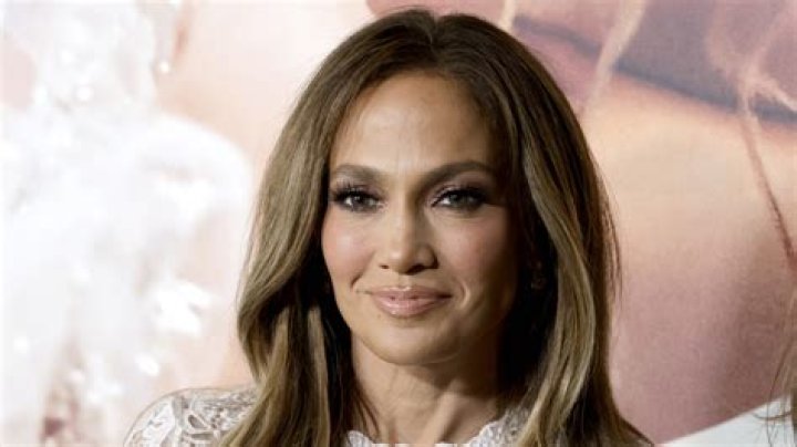 Jennifer Lopez Looks Flawless Prepping For Super Bowl Without Makeup – Hollywood Life
