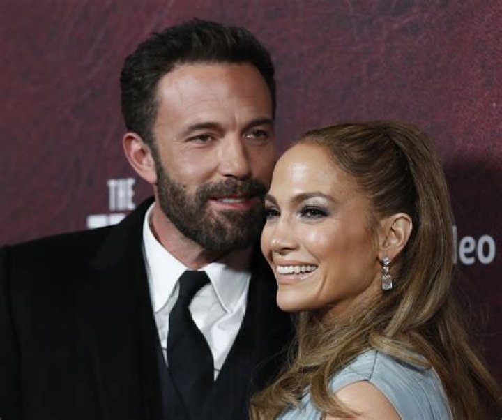 Jennifer Lopez Praises Ben Affleck In ‘The Tender Bar’: Video – Hollywood Life