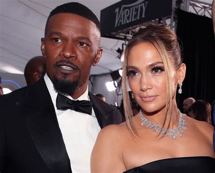 Jennifer Lopez Reacts To Jamie Foxx’s Hospitalization – Hollywood Life