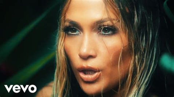 Jennifer Lopez’s Ni Tú Ni Yo Video — PICS