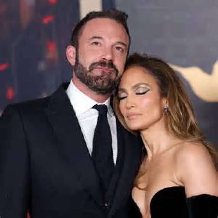 Jennifer Lopez Smiles Saying Goodbye To Yacht Crew As Getaway With Ben Affleck Appears To Wrap Up