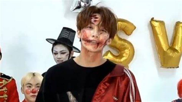 Jeonghan’s Zombie Halloween Costume 2018 — It’s So Scary – Hollywood Life
